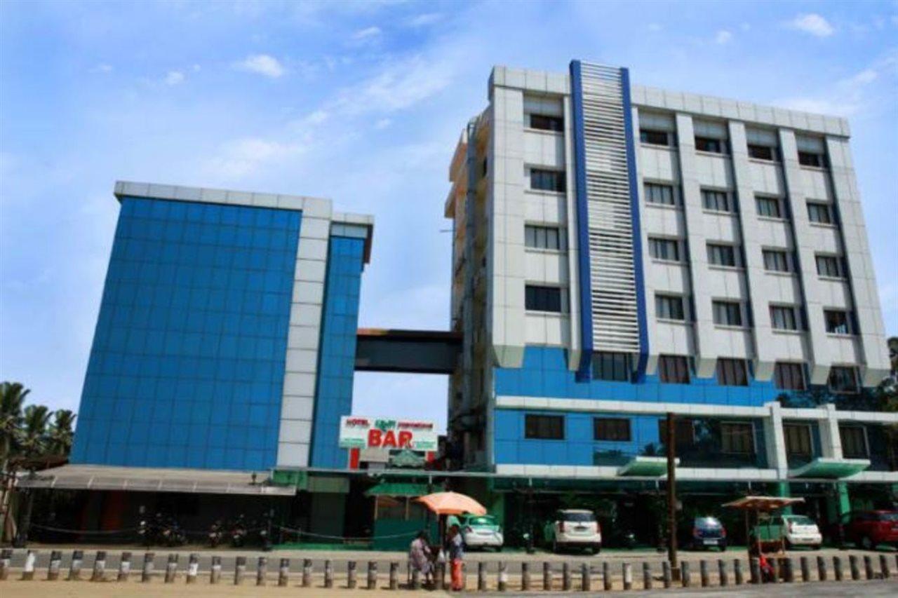 Hotel Kabani International Muvattupuzha Exterior photo
