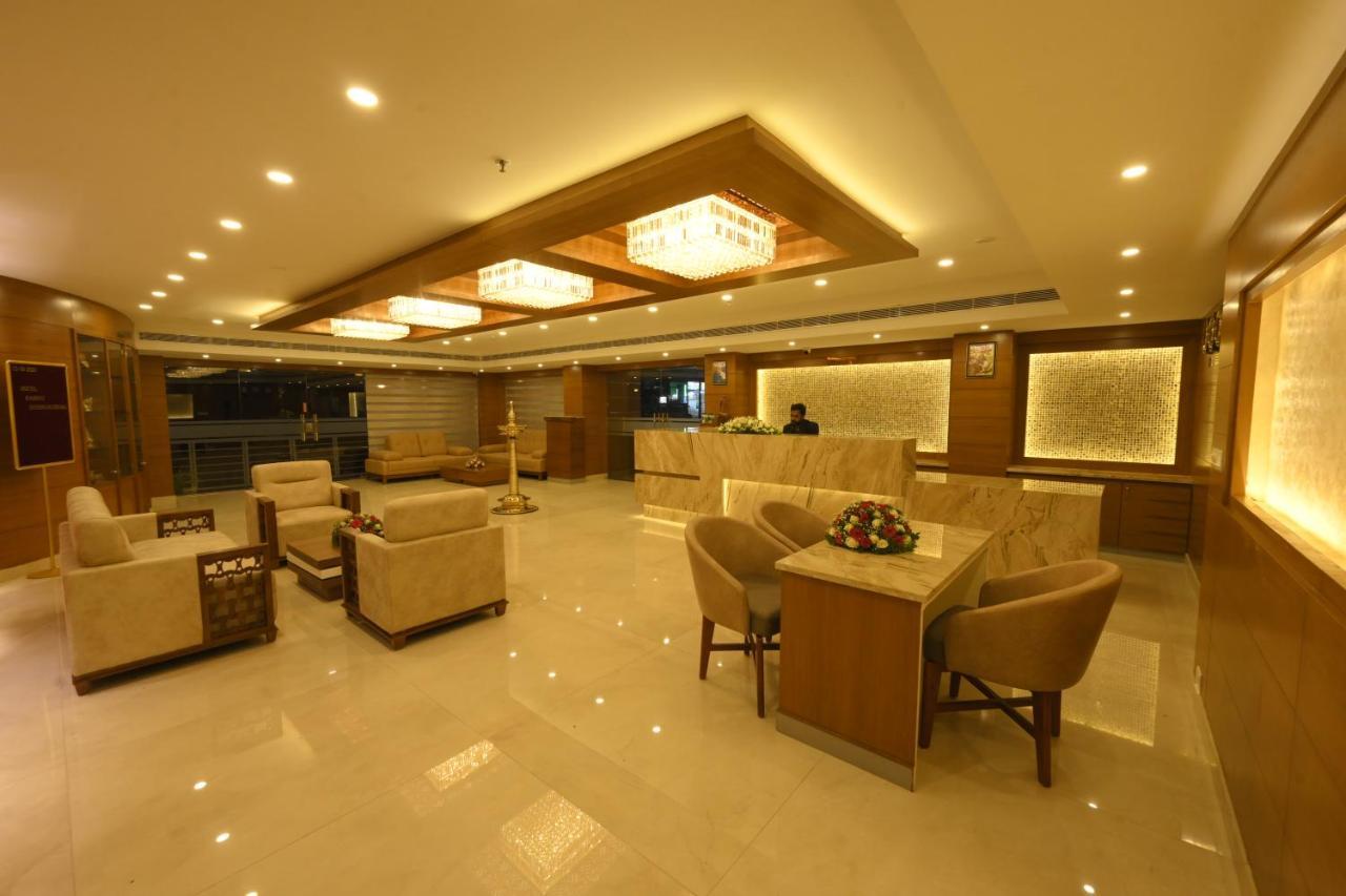Hotel Kabani International Muvattupuzha Exterior photo