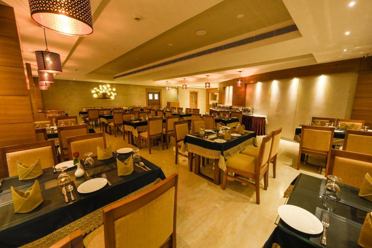 Hotel Kabani International Muvattupuzha Exterior photo